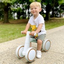 Bicicleta de equilibrio con cuatro ruedas